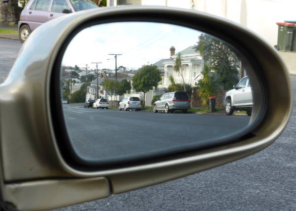 8 Tips to Adjust Your Car Mirrors Correctly